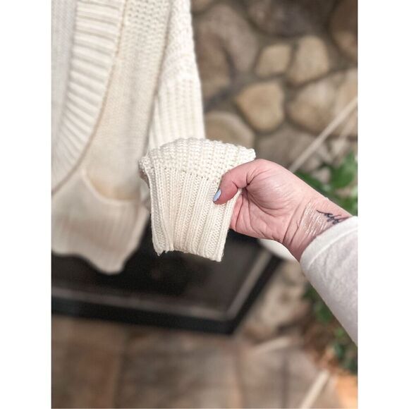 Anthropologie Cable Knit soft sweater - Picture 10 of 14